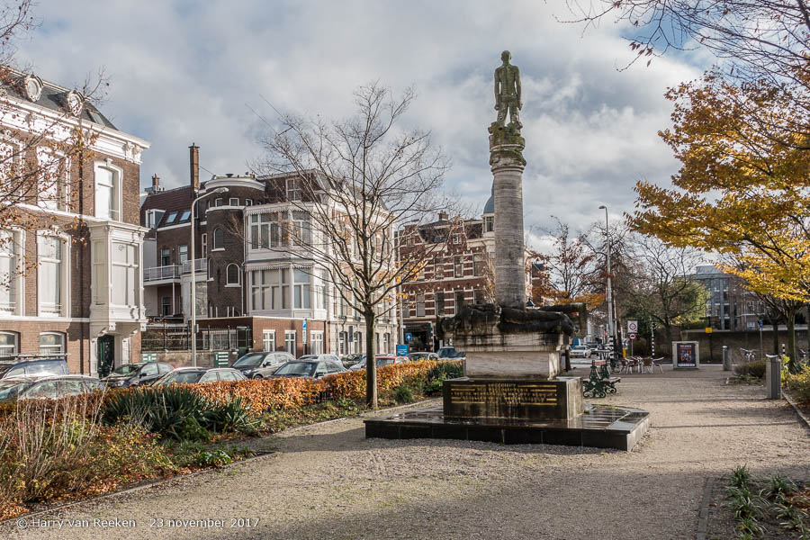 Nassauplein - PTT-monument - Archipelbuurt